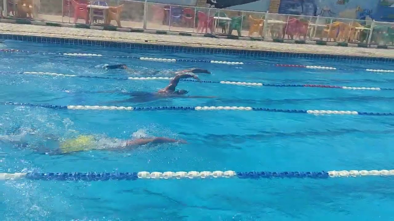 تعليم السباحه للكبار مع كابتن اسماعيل  200 متر حره 🏊🏼  الفيديو التعليم السباحه للكبار سهل