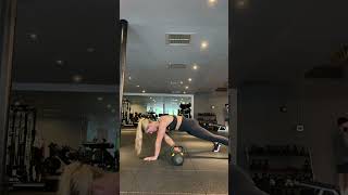 KB plank pull through