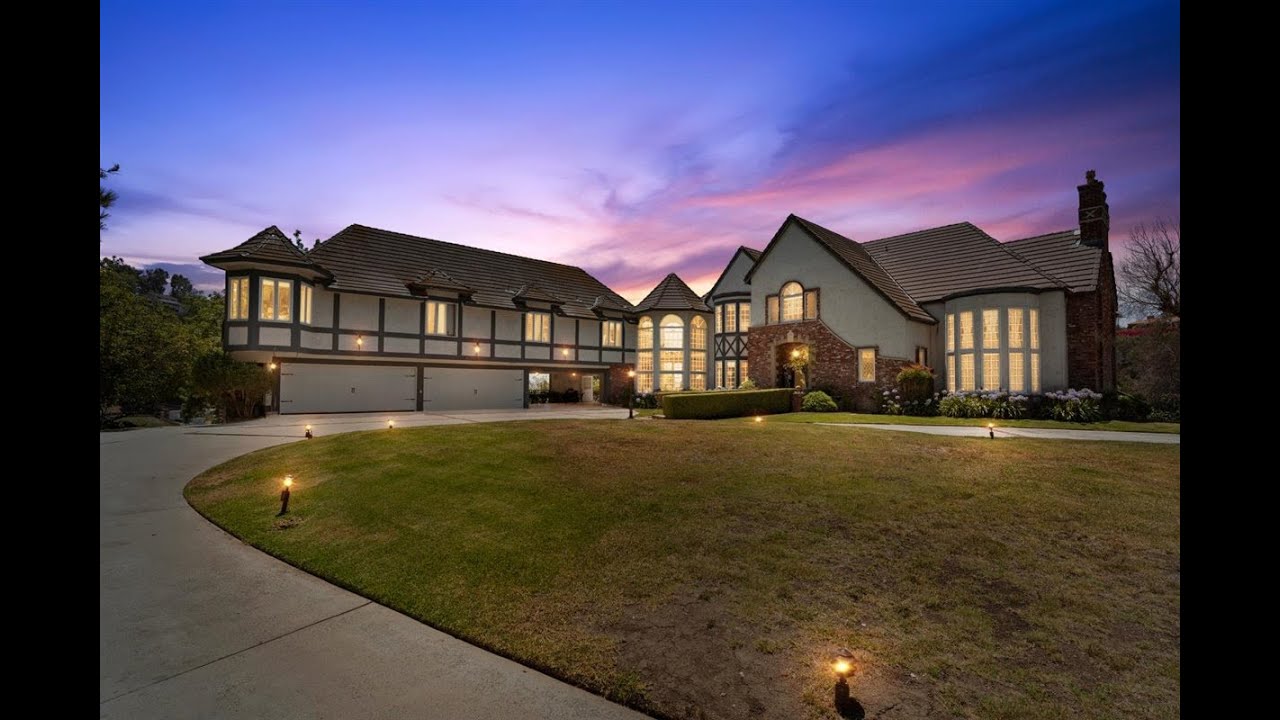 Jan Fiore Presents 365 East Rd., La Habra Heights