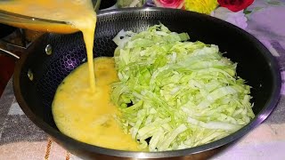 Cabbage with eggs tastes better than pizza! Delicious breakfast with just a few ingredients!