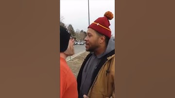 1st Amendment Auditor Argues With Citizen