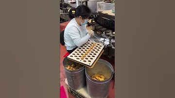 How FORTUNE COOKIES are made in San Francisco #shorts