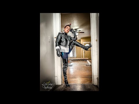 FASHIONISTA & STYLIST EMILY MODELS BIKER PUNK ROCK STAR OUTFIT PATENT  LEATHER STILETTO THIGH BOOTS 