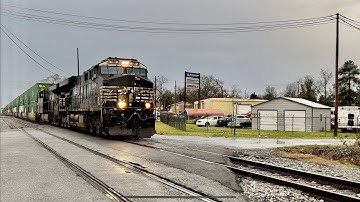 NS 7510 Leads 218 . Lots of horn through     (downtown Cordele)OLD ES40dc 02/03/23