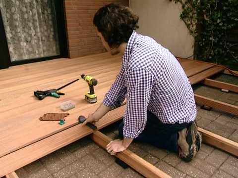 Pavimento in legno per esterni posa youtube Pavimenti per esterni in legno