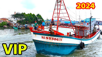 Tôi Bay Theo Tàu Đánh Cá Việt Nam || Tắc Cậu - Kiên Giang (1)