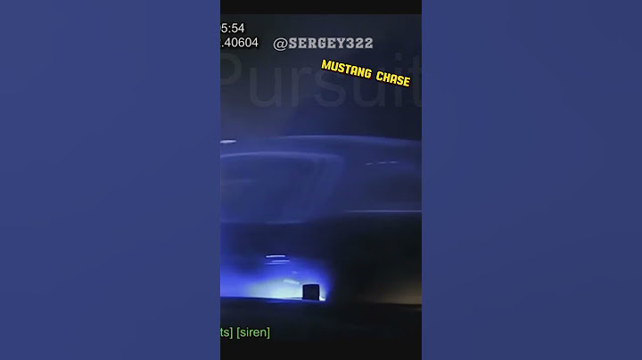 Police Officer flew into a WALL 🚔🚔