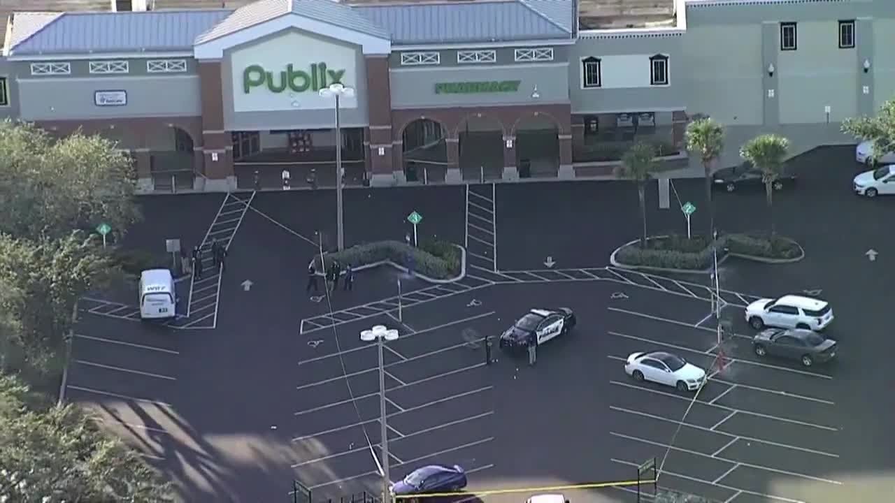 Police search for suspects in deadly stabbing at Publix in Winter Haven ...