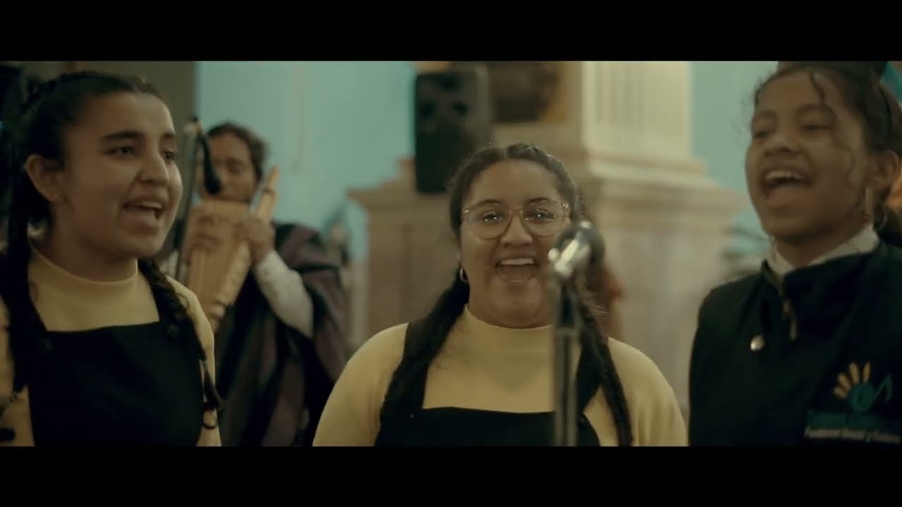 Moque - Por la Tierra (EN VIVO).