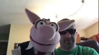 Hand Made Hand Puppets have fun covering Uptown Funk