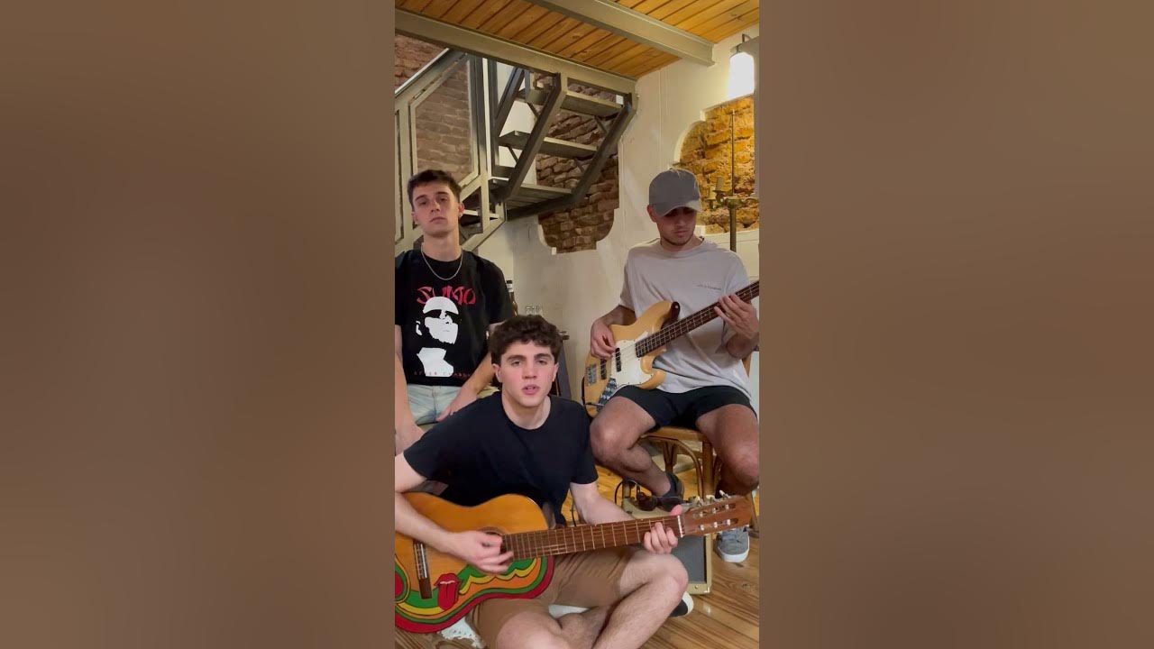 Esta Saliendo el Sol - Cover Corto #cover #short #rock #musica #