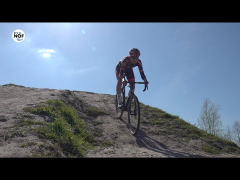 Leonie (18) uit Burgum wil naar de top: "Ik wol prof wurde"