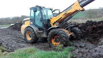 Pushing up the muck heap with JCB 310s