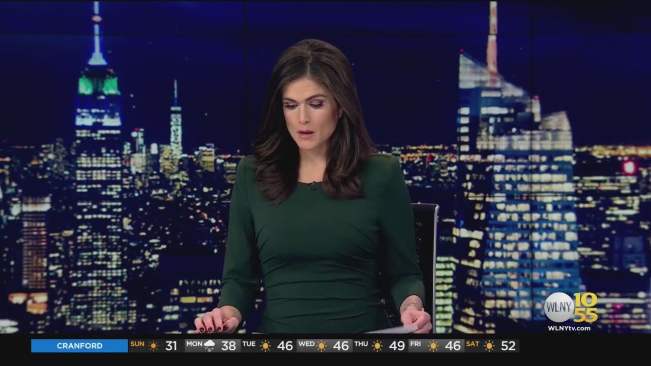 NYPD Investigating Knifepoint Purse Snatching In Washington Heights Subway Station