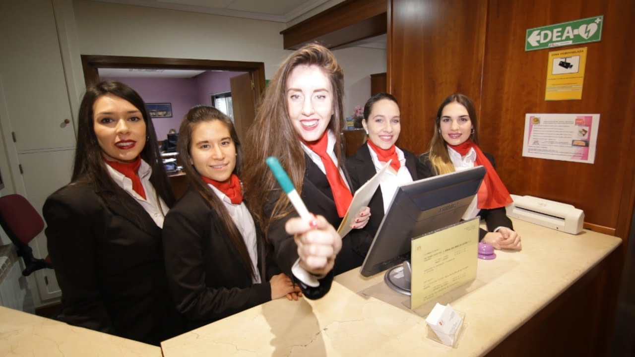 Departamento de Recepción en un Hotel | Karen Bujes