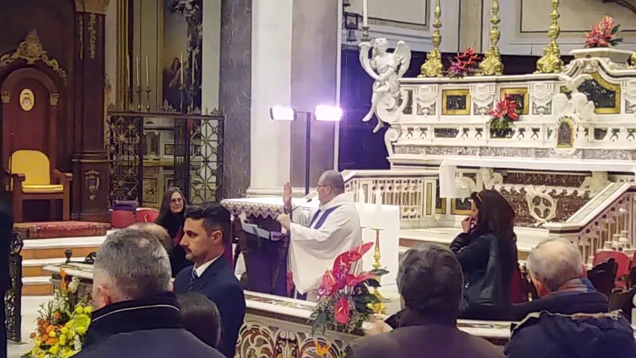 I funerali di Don Fausto Parisi e l'intervento di don Tonino Cilia ...