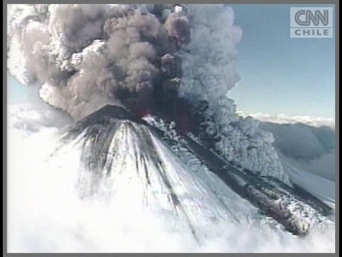 En Chile Hay Mas De 2 000 Volcanes 500 De Ellos Activos Youtube