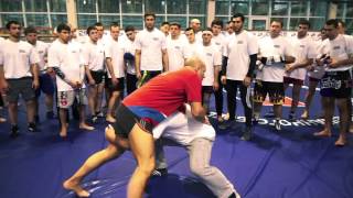 Семинар Федора Емельяненко. Уход от перевода в партер Семинар Федора Емельяненко. Уход от перевода в партер