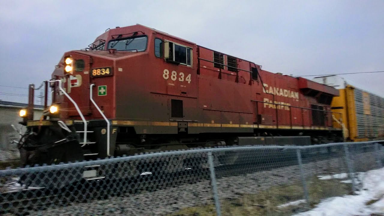 CP 140 with a MidDPU Leaser Coming Off the Windsor Sub in London, Ontario on March 3, 2020
