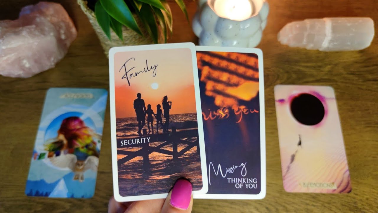 💔 Ce ascunde de tine? 🤔 SECRETELE lui/ei! 🌹 Etalare Tarot Dragoste