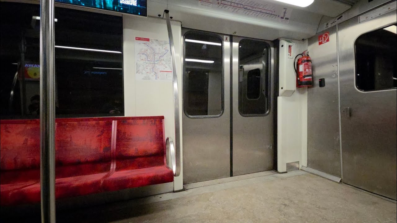 Metro Warszawskie | linia M1 | Alstom Metropolis 98B (skład 19)