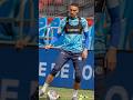 Wilson Isidor ak Duckens Nazon ap kòmanse match fas Islann lan
