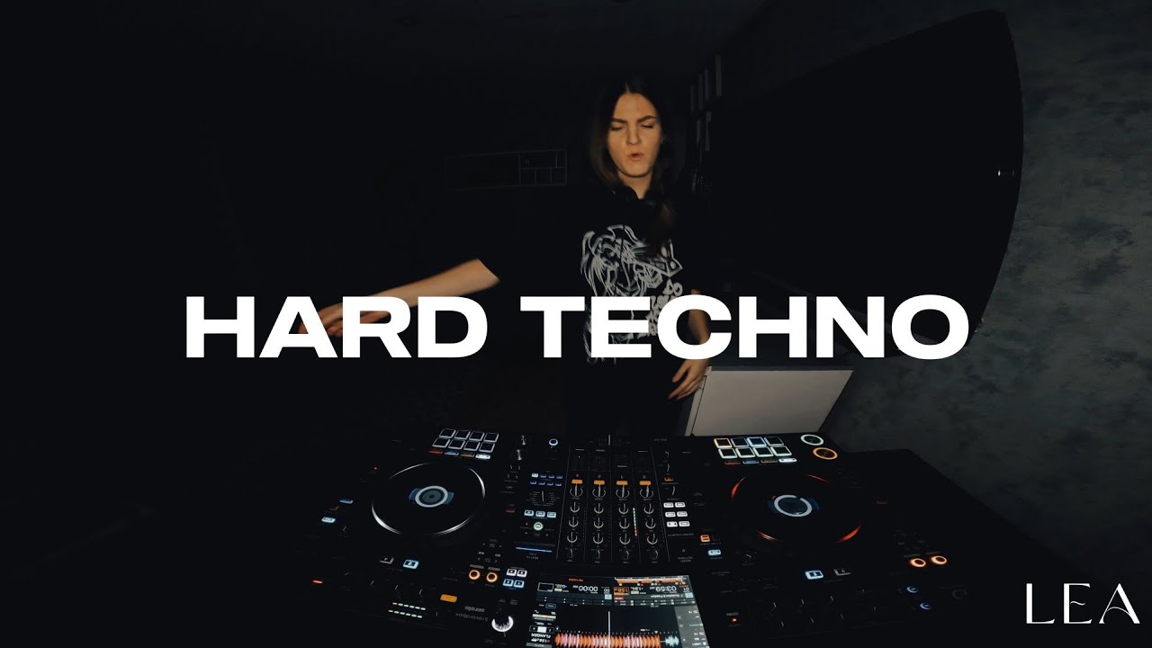 RAVE IN MY ROOM #1 | Hard Techno DJ Set by LEA | Vol. 1