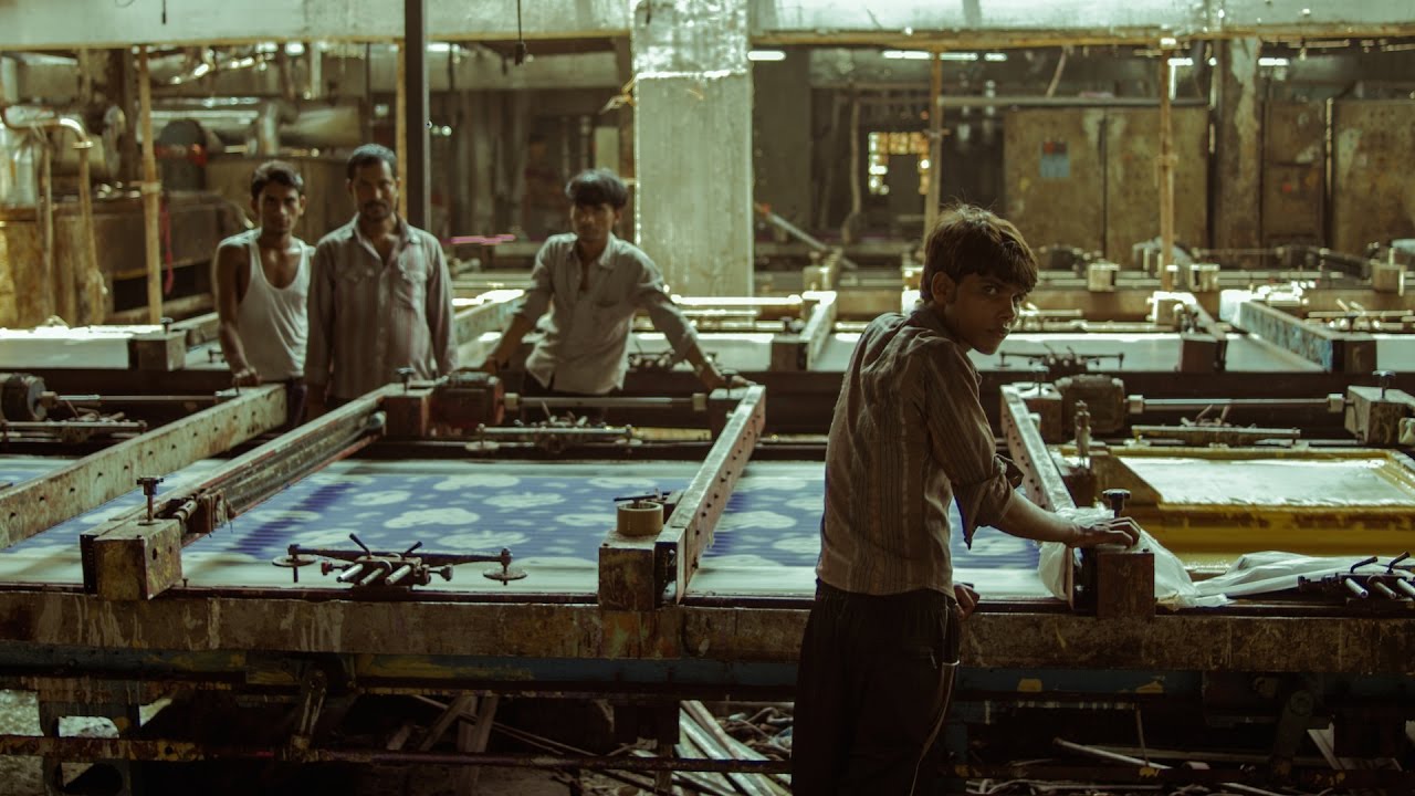 Maquinas (Machines) - Trailer - YouTube