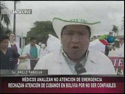 Paro Medico Bolivia en Santa Cruz los medicos y estudiantes salieron con sus camillas a bloquear ...