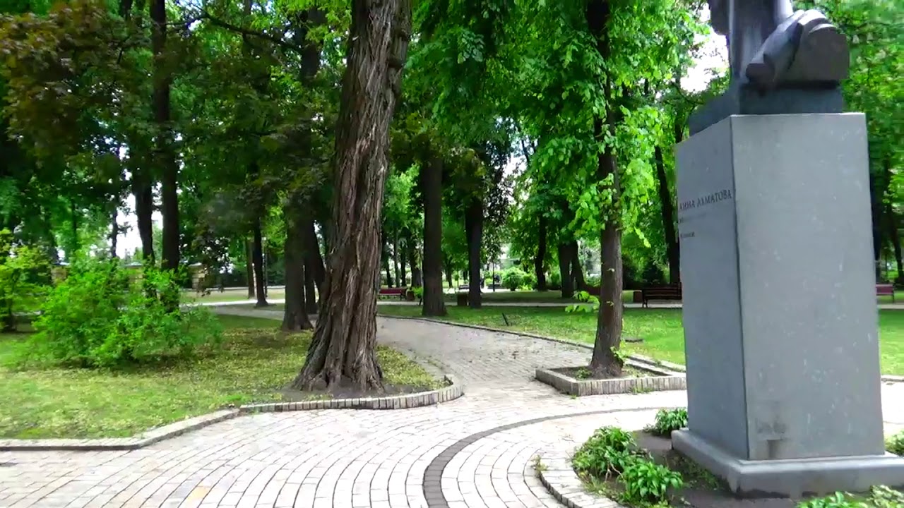 Размышление у парадного подъезда - YouTube