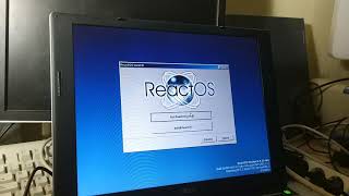 ReactOS LiveCD accessing an USB storage drive (EHCI port)