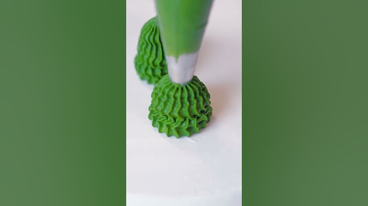 How to Pipe a Buttercream Cactus