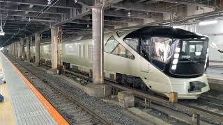 E001系TRAIN SUITE四季島 上野駅発車