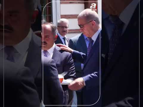 Başkan Erdoğan'dan basın mensuplarına dondurma ikramı | A Haber