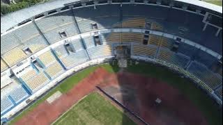 PENYEMPROTAN LAPANGAN PENDAMPING BERPUTAR || PENGERJAAN TOP DRESSING 2 TAHAPAN LAPANGAN STADION GBLA