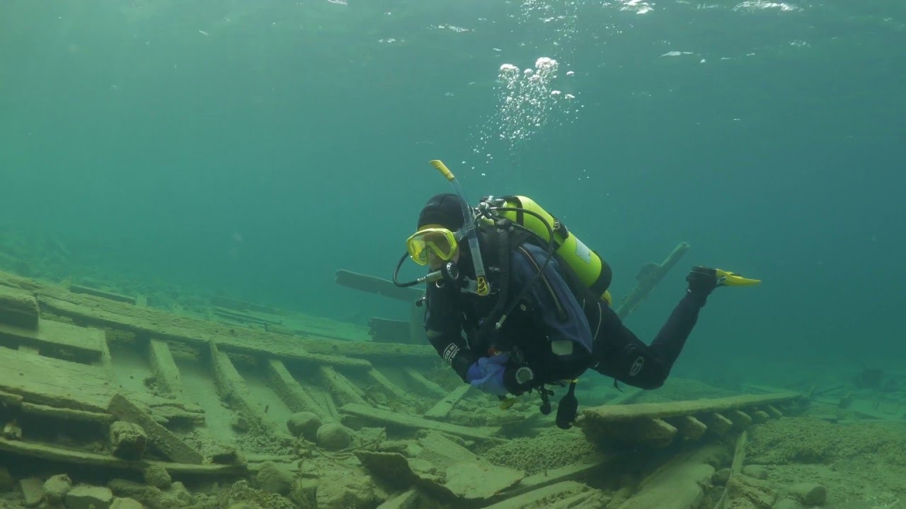 David and Alan Gibbins diving the Tobermory Tug Site - 4K - YouTube