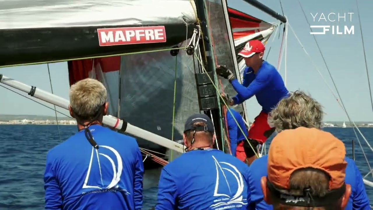 ⁣Spinnaker segeln Setzen vom Spi