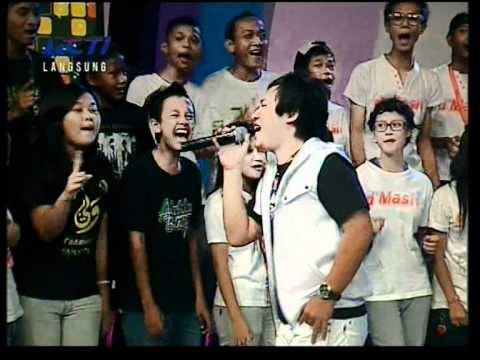 WALI - Aku Bukan Bang Toyib performed di DAHSYAT Episode 1000 (Courtesy RCTI)