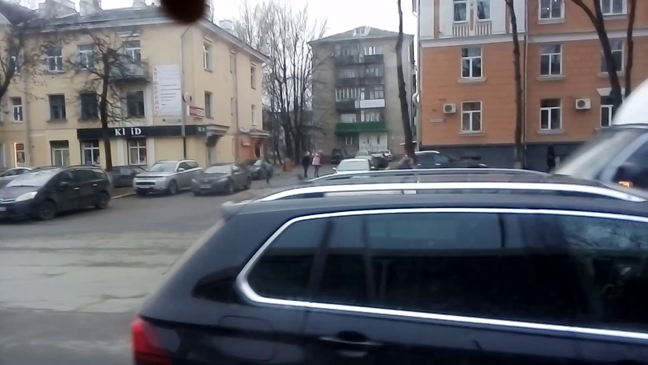 Машина паркуется сама видео Машина паркуется сама видео