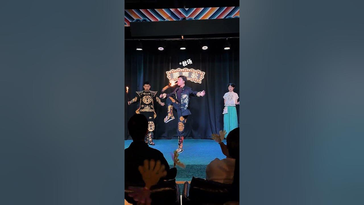 When young people begin to promote traditional culture! #chineseclassicaldance #chinesedancer When young people begin to promote traditional culture! #chineseclassicaldance #chinesedancer