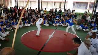 Armada dupla movimentos de Capoeira