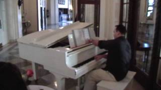 Eddie Vergara Plays Prelude In C By J.s. Bach