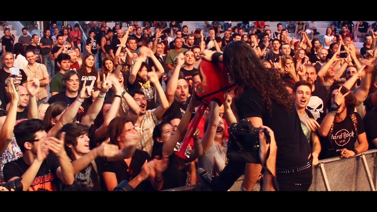 Guarda FAKE IDOLS - So Now (OFFICIAL VIDEO) su YouTube Guarda FAKE IDOLS - So Now (OFFICIAL VIDEO) su YouTube