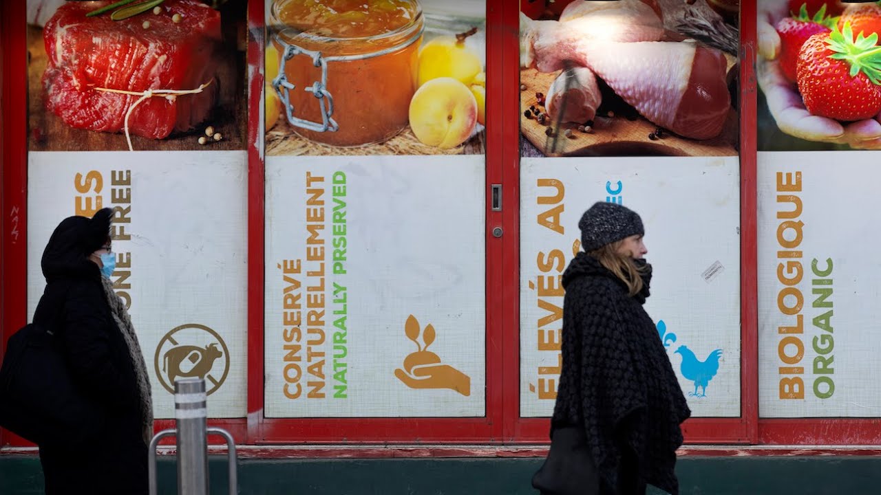 Store owners react to Quebec's COVID-19 curfew