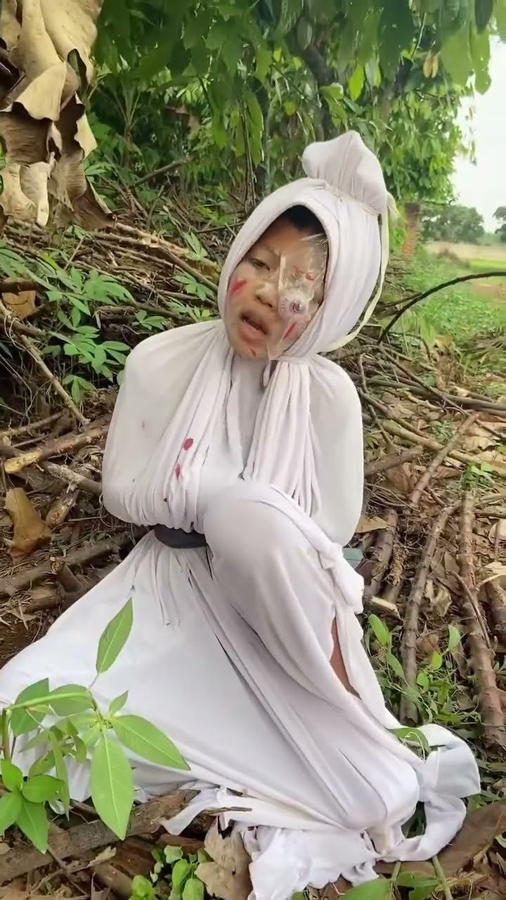 Vidio kocak dan gokil @nyaikembang1nyaikembang1 /ketika pocong dan hantu merah ngobrol??