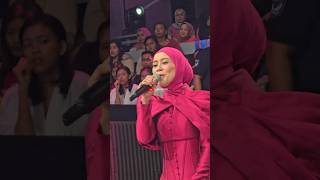 Download Lagu BUNDA LESTI MENCONTOHKAN PESERTA DA 7 TOP 35 GROUP 2 MALAM INI #lestikejora #leslar #rizkybillar MP3 Download Lagu BUNDA LESTI MENCONTOHKAN PESERTA DA 7 TOP 35 GROUP 2 MALAM INI #lestikejora #leslar #rizkybillar MP3