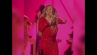 Emotions - Mariah Carey - Madison Square Garden Live 2019 by Music Lover 977 views 4 years ago 2 minutes, 57 seconds