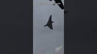 Vulcan XH588 Fly-over