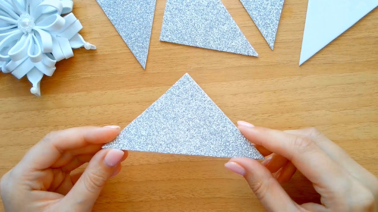 How To Make Amazing Snowflakes With Foam Sheet / Christmas Decorations ...