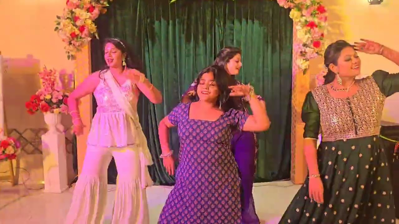 Girl Gang bashing moments...Loved this piece filled with fun and frolic @swayansiddhadey